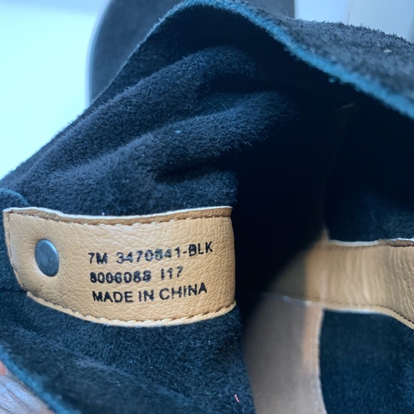 Frye Sarah Shorty Black Suede Ankle Boot - Picture 8 of 8